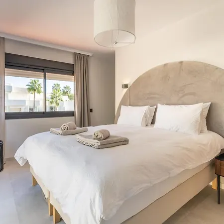 Apartamento Glamorous 3br Penthouse Mins To Puerto Banus W/terrace *