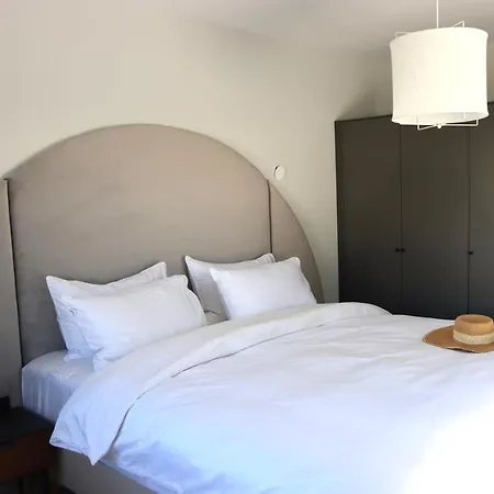 Glamorous 3br Penthouse Mins To Puerto Banus W/terrace Apartamento *